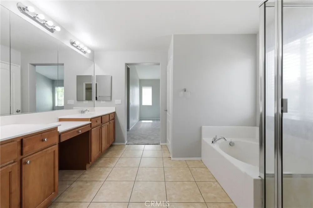 3890 Bluff Street Perris, CA 92571