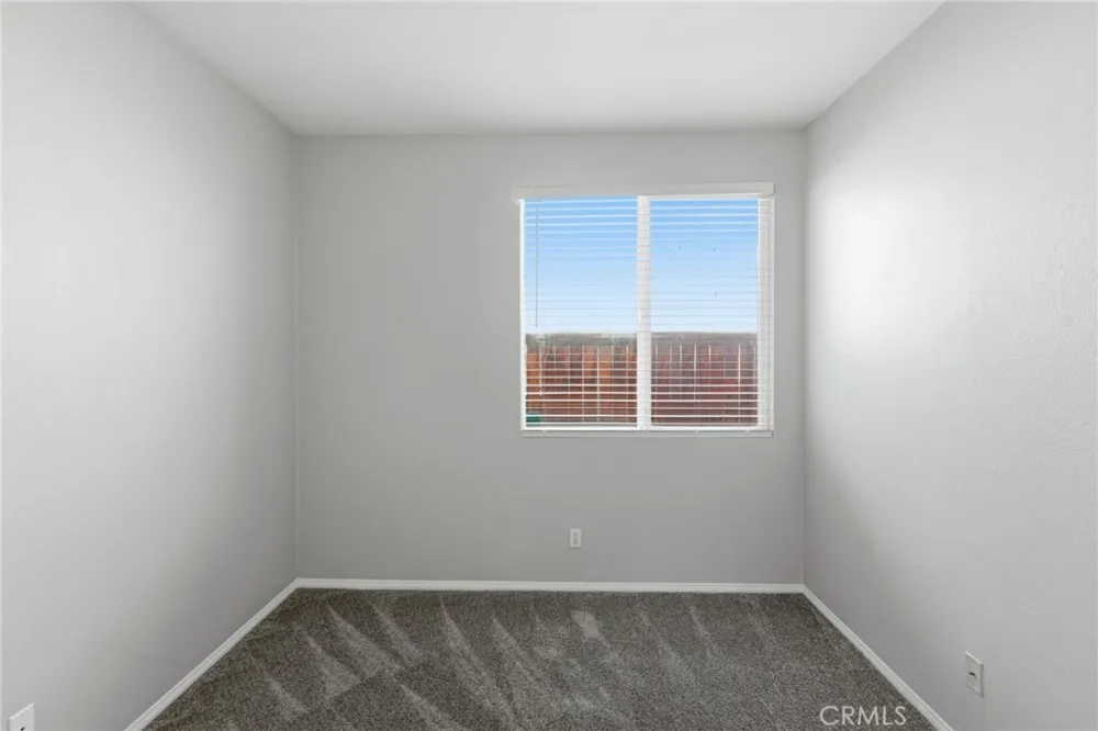 3890 Bluff Street Perris, CA 92571