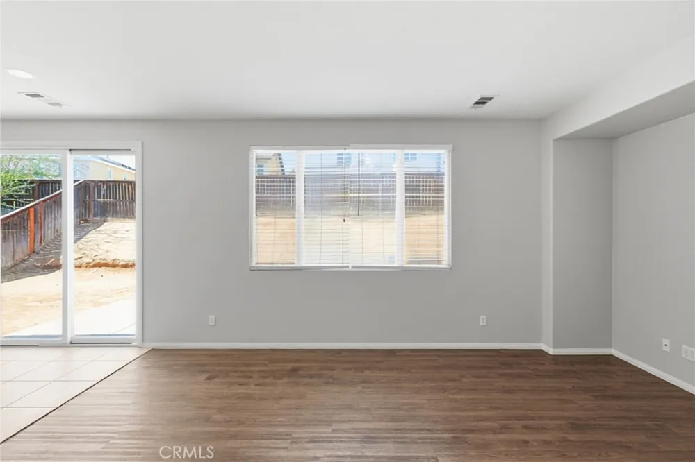 3890 Bluff Street Perris, CA 92571