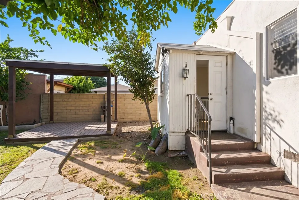 5037 Gafford Street Commerce, CA 90040