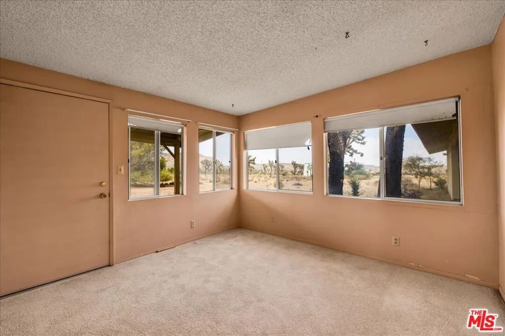 52351 Geronimo Avenue Pioneertown, CA 92268