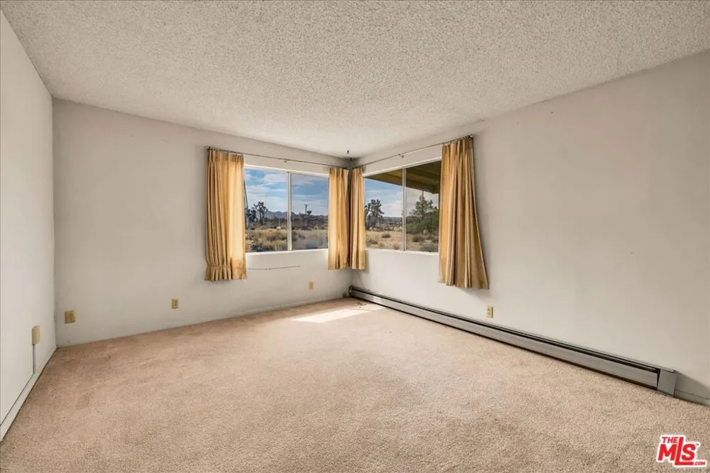 52351 Geronimo Avenue Pioneertown, CA 92268