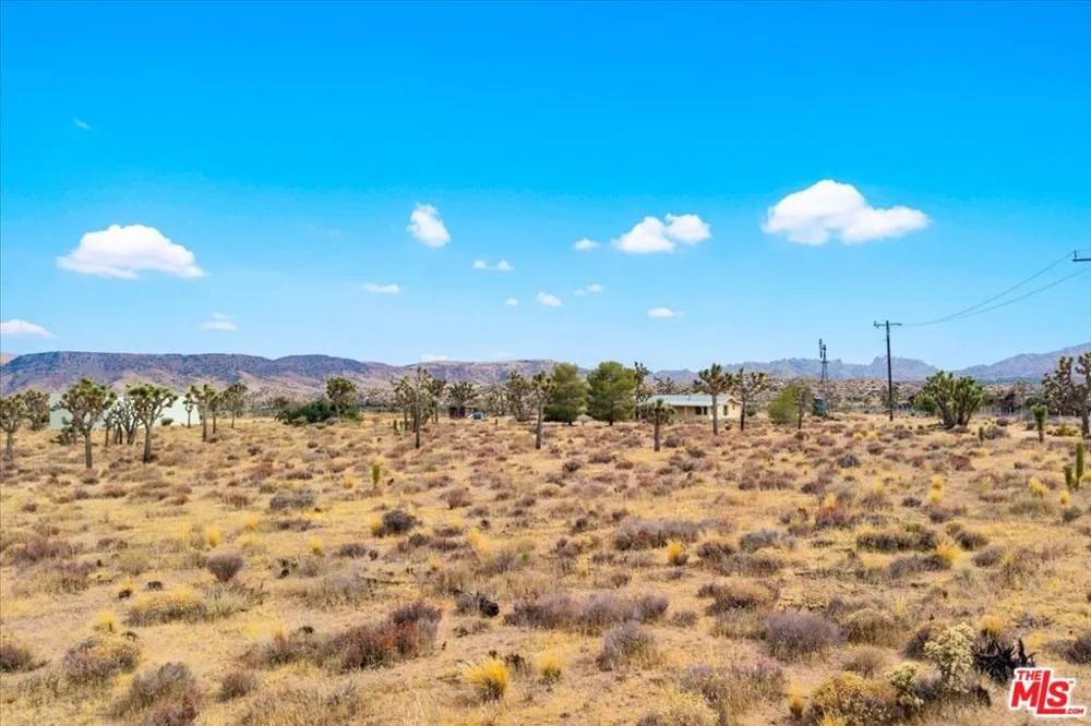 52351 Geronimo Avenue Pioneertown, CA 92268