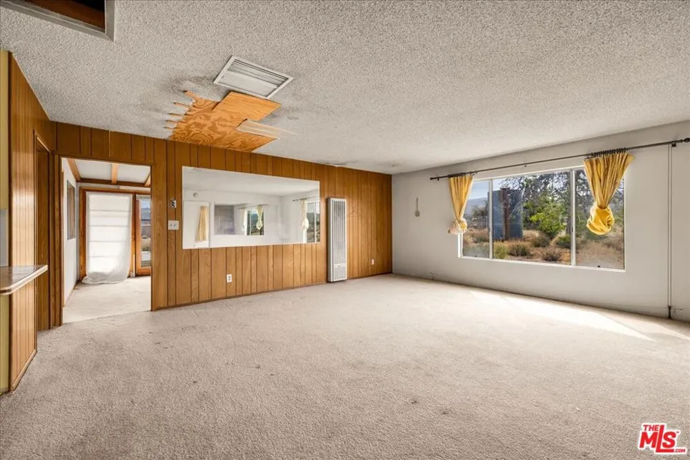 52351 Geronimo Avenue Pioneertown, CA 92268