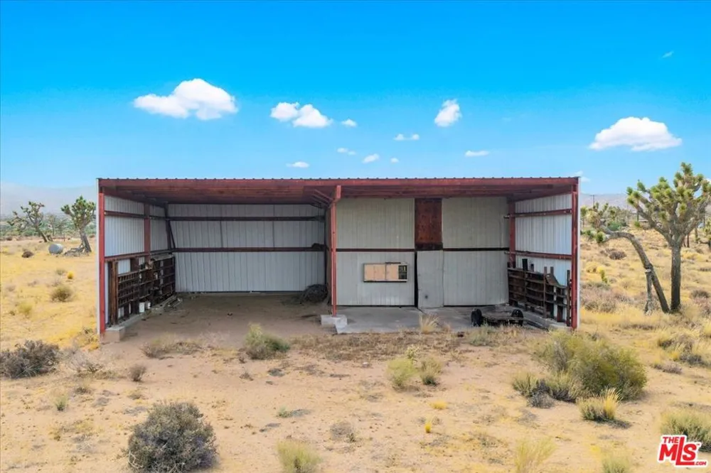 52351 Geronimo Avenue Pioneertown, CA 92268