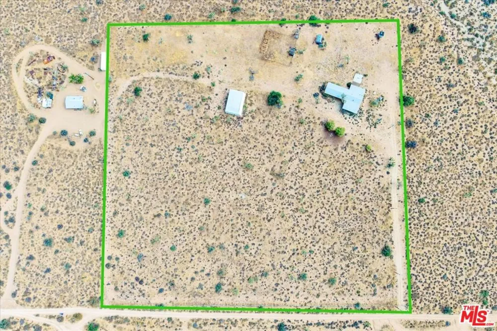 52351 Geronimo Avenue Pioneertown, CA 92268