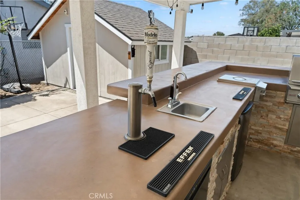 16289 Ramona Fontana, CA 92336