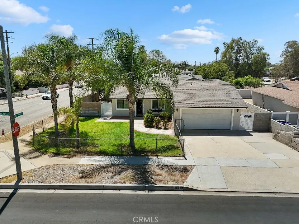 16289 Ramona Fontana, CA 92336