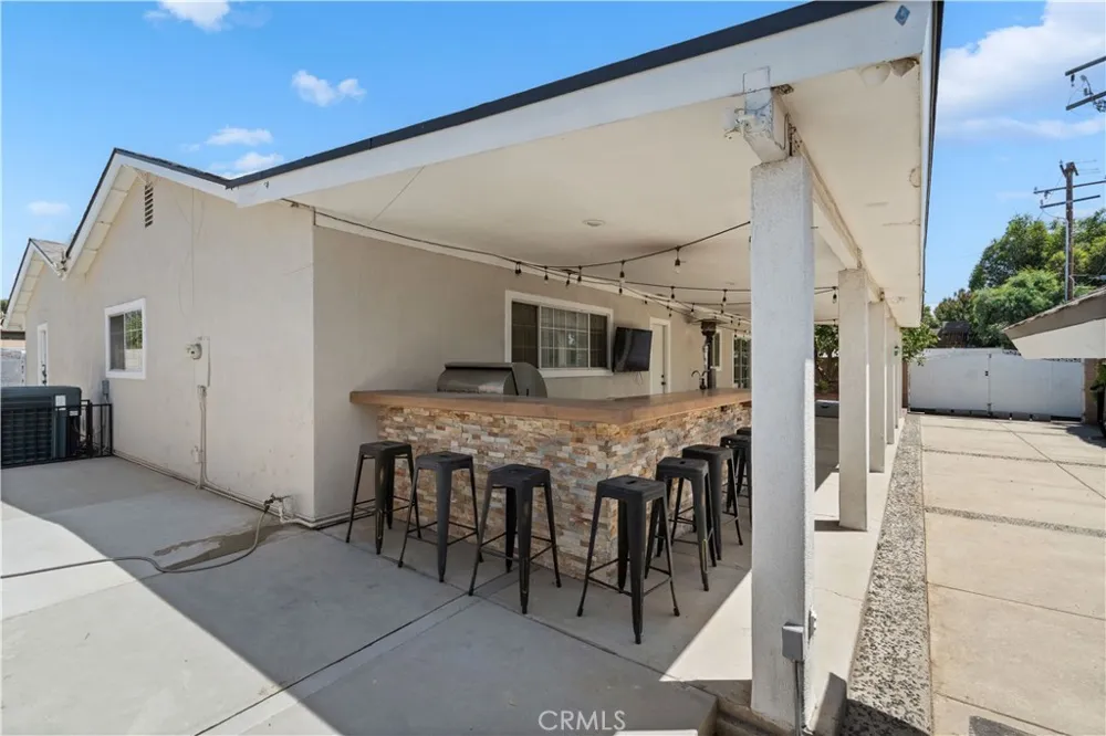16289 Ramona Fontana, CA 92336
