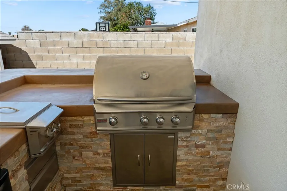 16289 Ramona Fontana, CA 92336