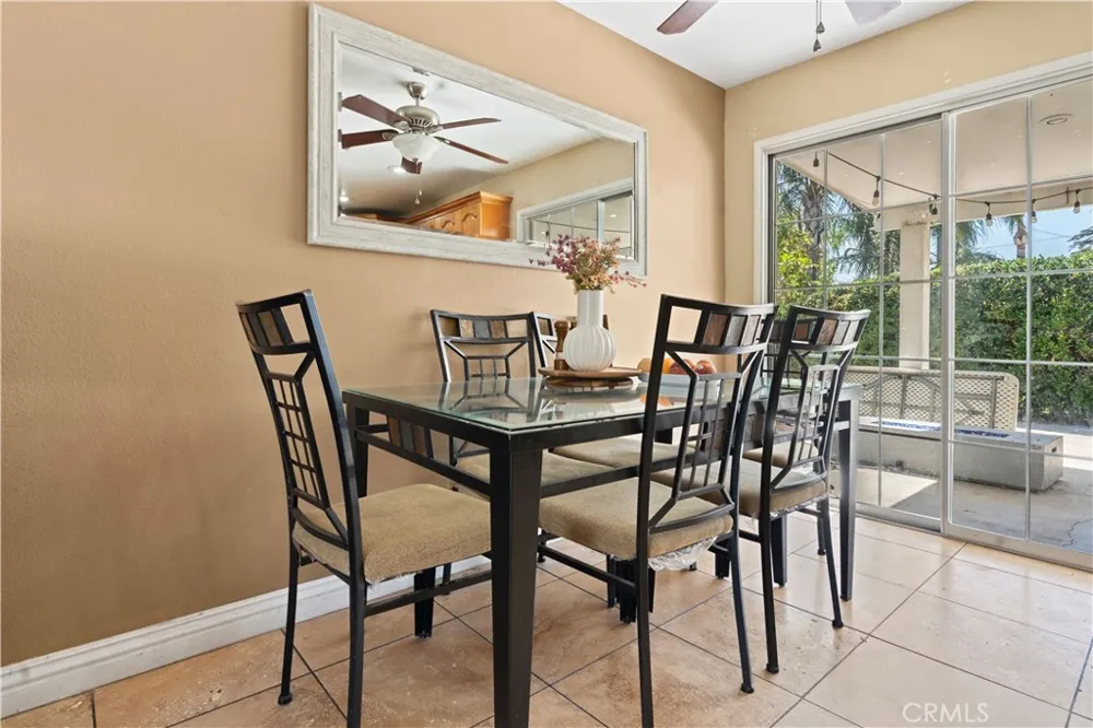 16289 Ramona Fontana, CA 92336