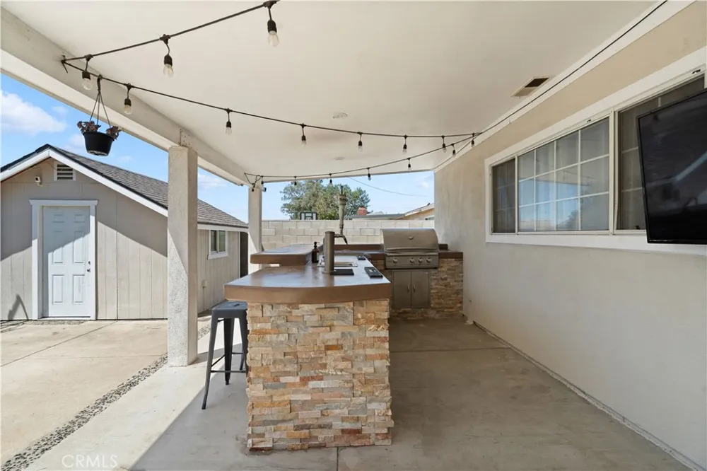 16289 Ramona Fontana, CA 92336