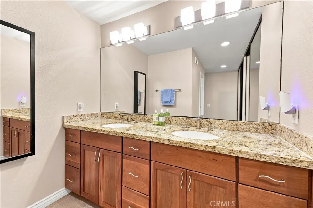 244 Dolphin Cove Court Del Mar, CA 92014