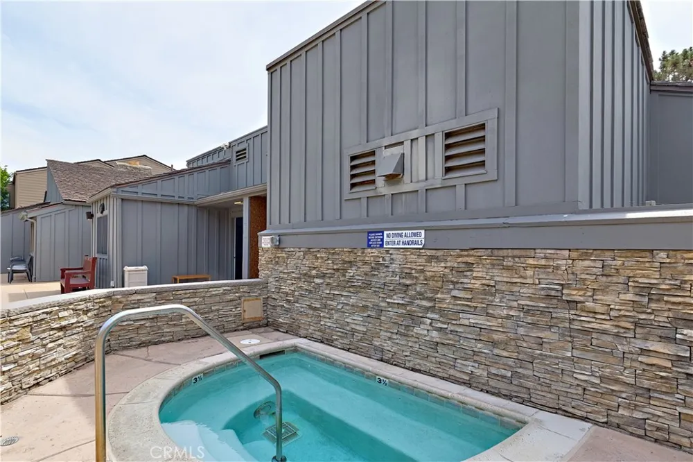 244 Dolphin Cove Court Del Mar, CA 92014