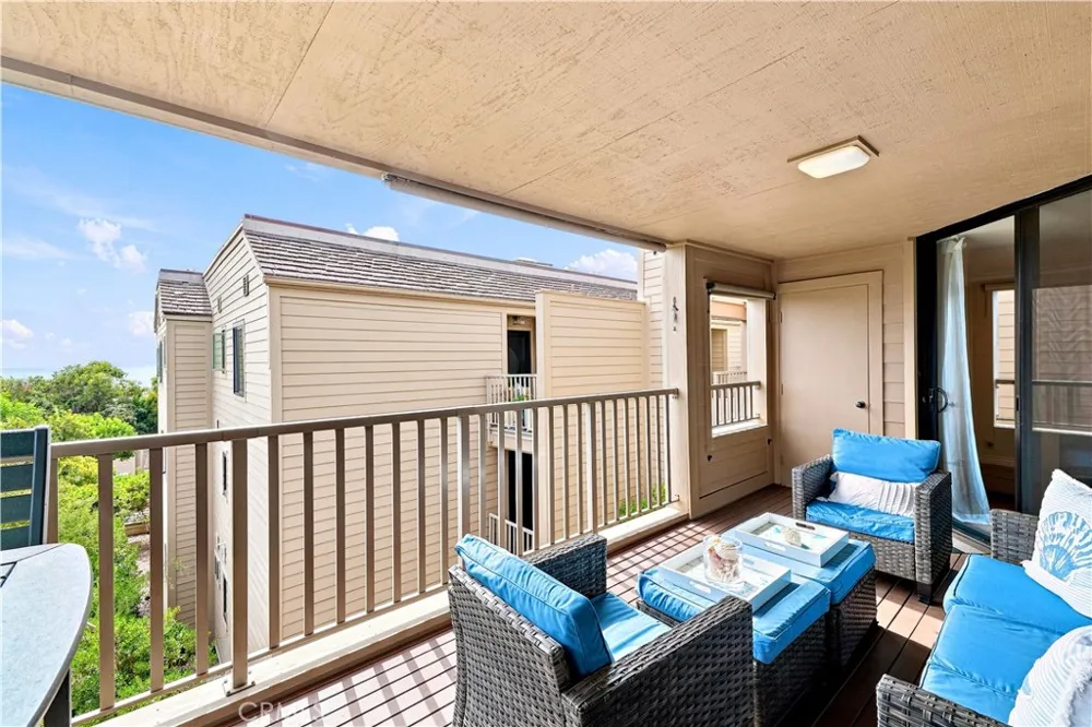 244 Dolphin Cove Court Del Mar, CA 92014
