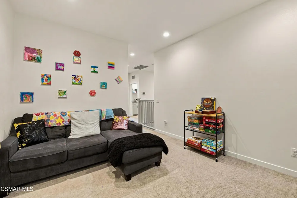1909 Cottage Drive #3 Simi Valley, CA 93065