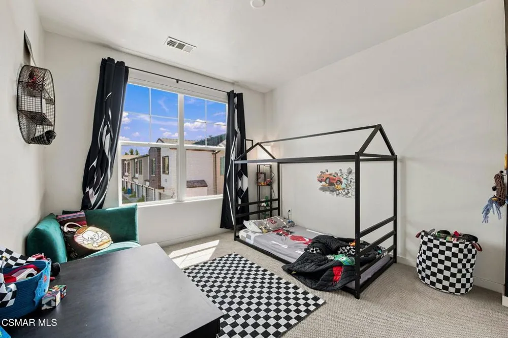 1909 Cottage Drive #3 Simi Valley, CA 93065