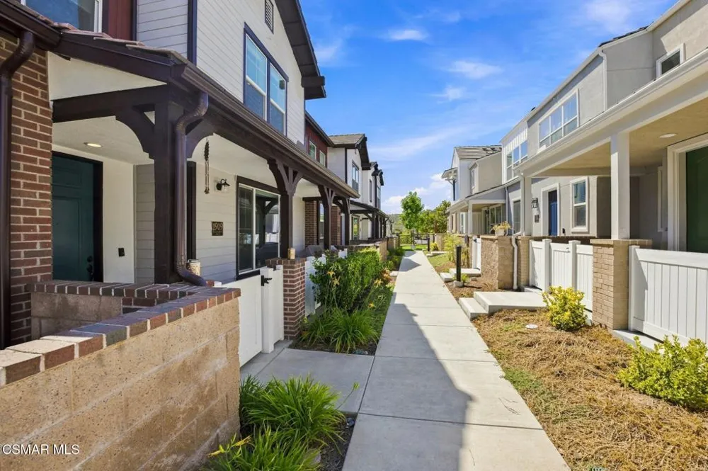 1909 Cottage Drive #3 Simi Valley, CA 93065