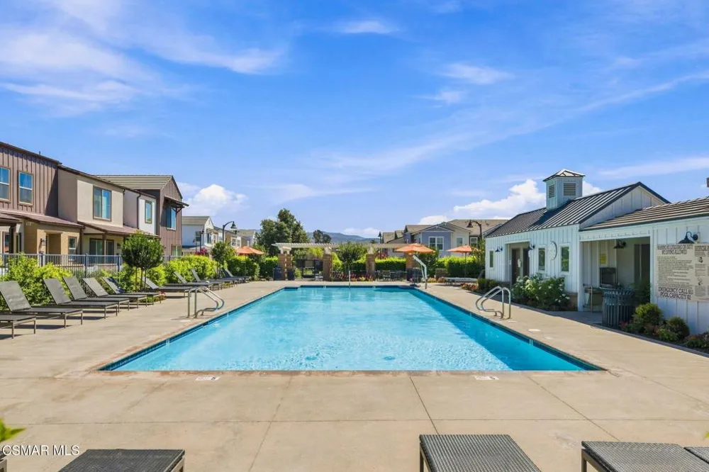 1909 Cottage Drive #3 Simi Valley, CA 93065