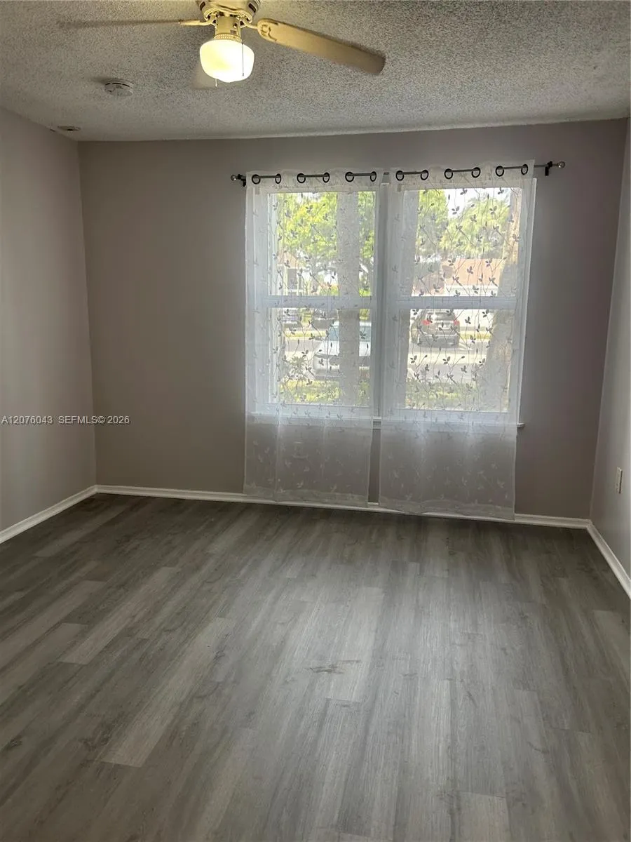 2311 Congress Ave #15 Boynton Beach, FL 33426