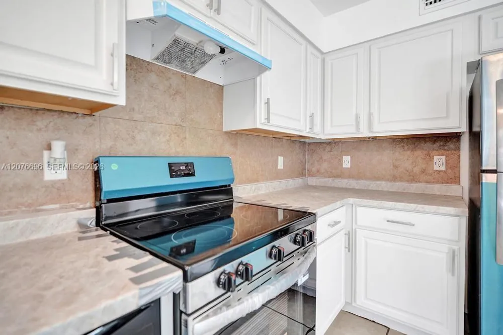 4511 Treehouse Ln #B Tamarac, FL 33319