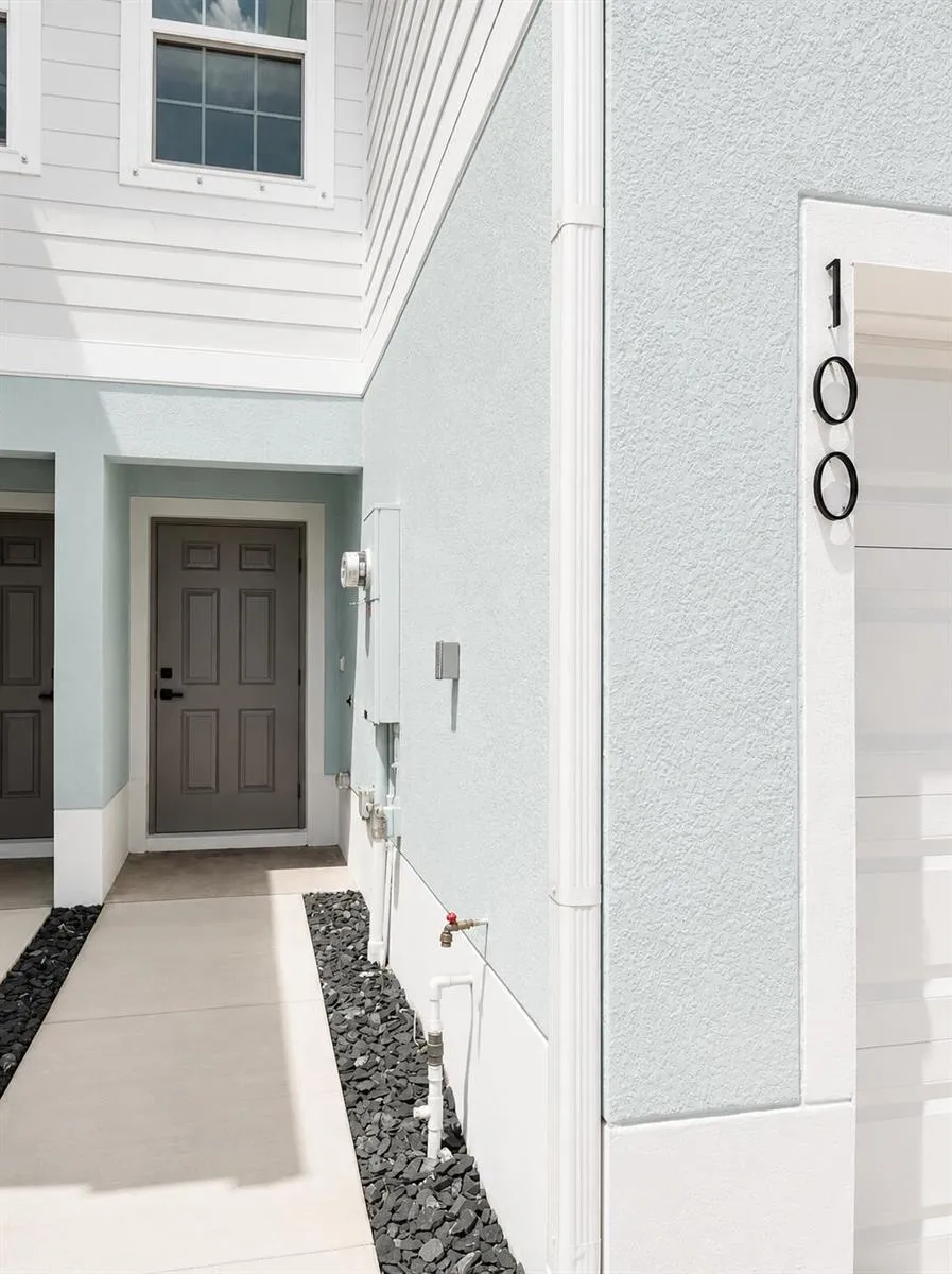 100 Savannah Lakes Boulevard Fort Pierce, FL 34982