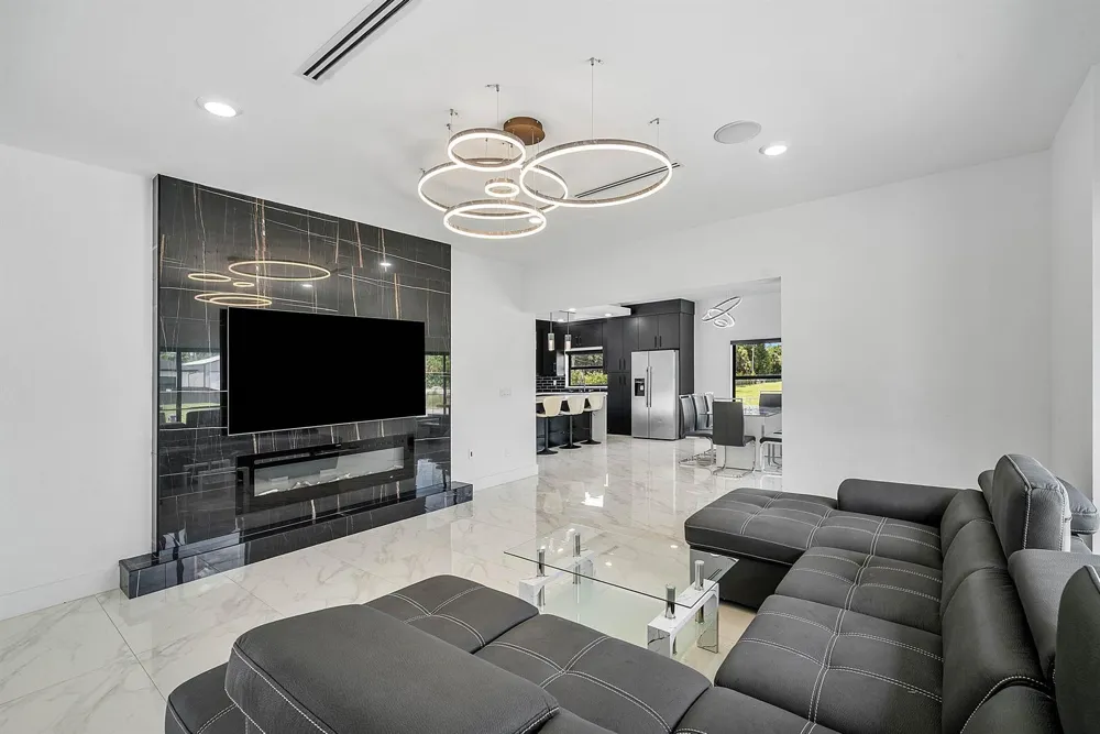 641 Marshall Road West Palm Beach, FL 33413