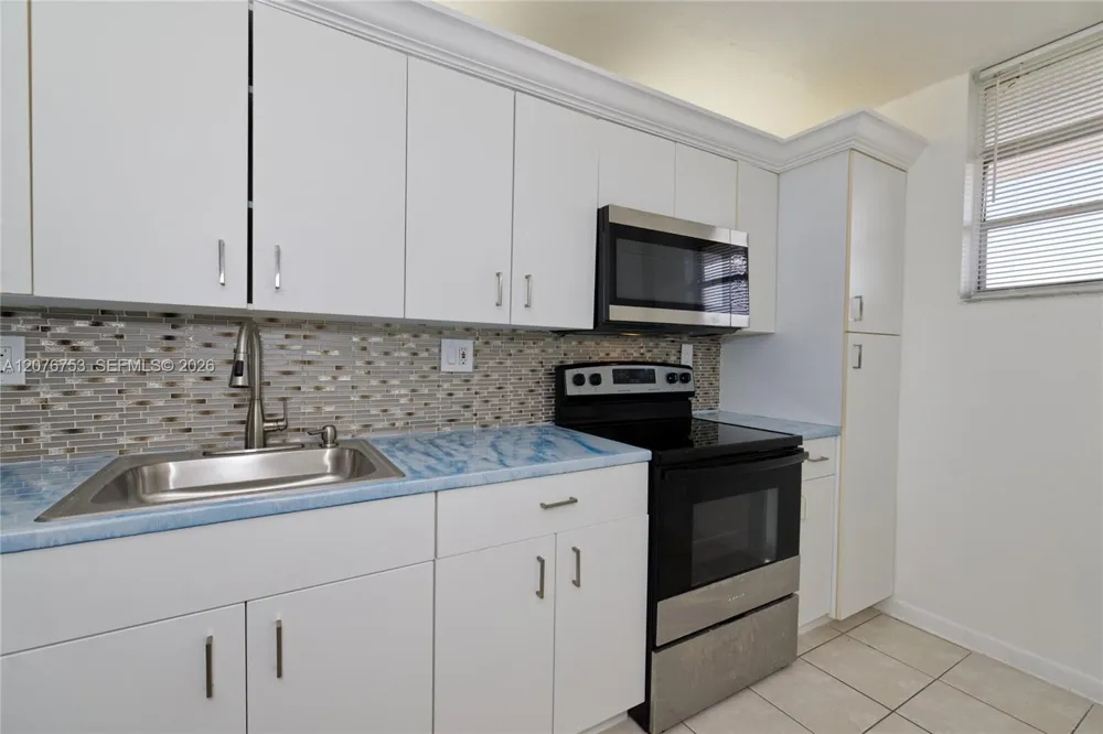 2903 Miami Beach Blvd #806 North Miami Beach, FL 33160