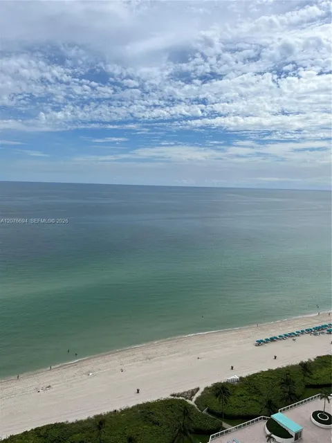 16485 Collins Ave #2538