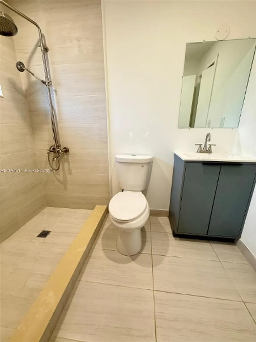 4088 SW 51st St #C Dania Beach, FL 33314