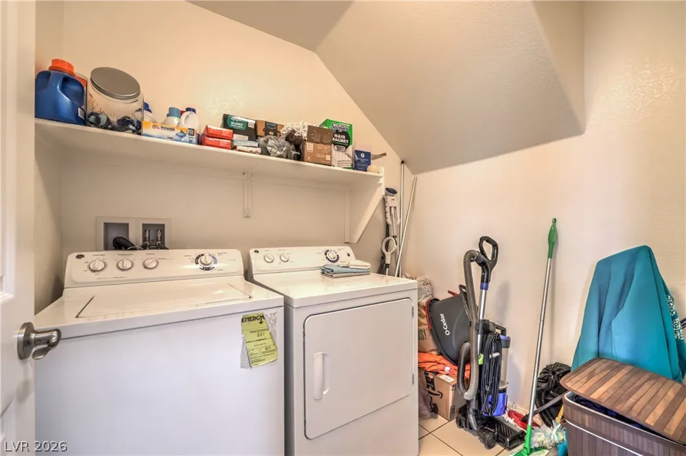 33 Via Di Mello Henderson, NV 89011