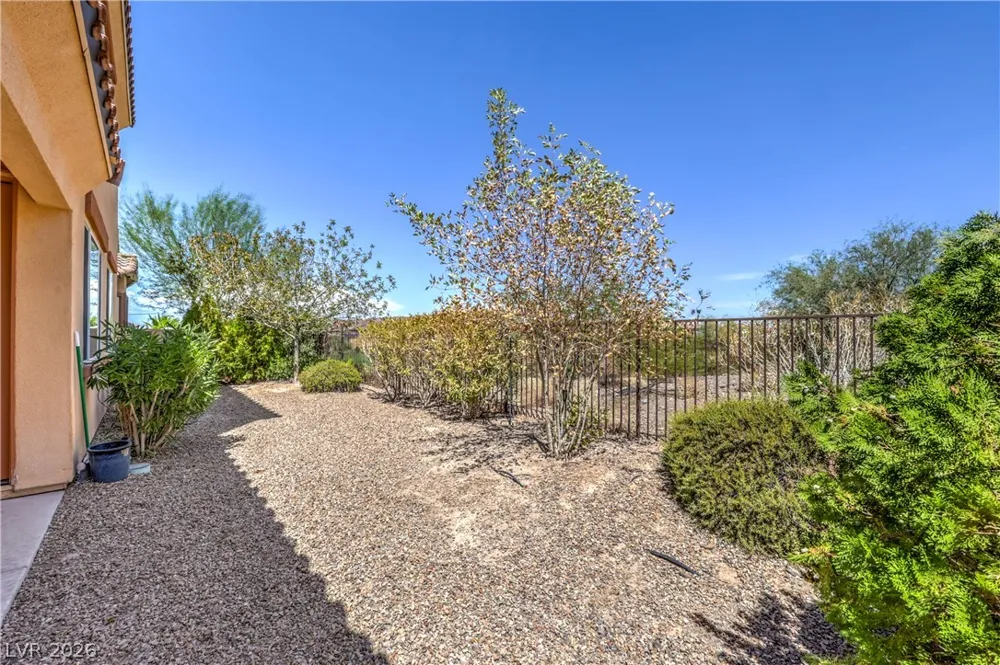 33 Via Di Mello Henderson, NV 89011
