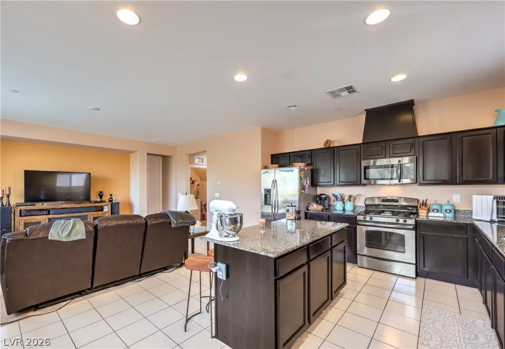 33 Via Di Mello Henderson, NV 89011