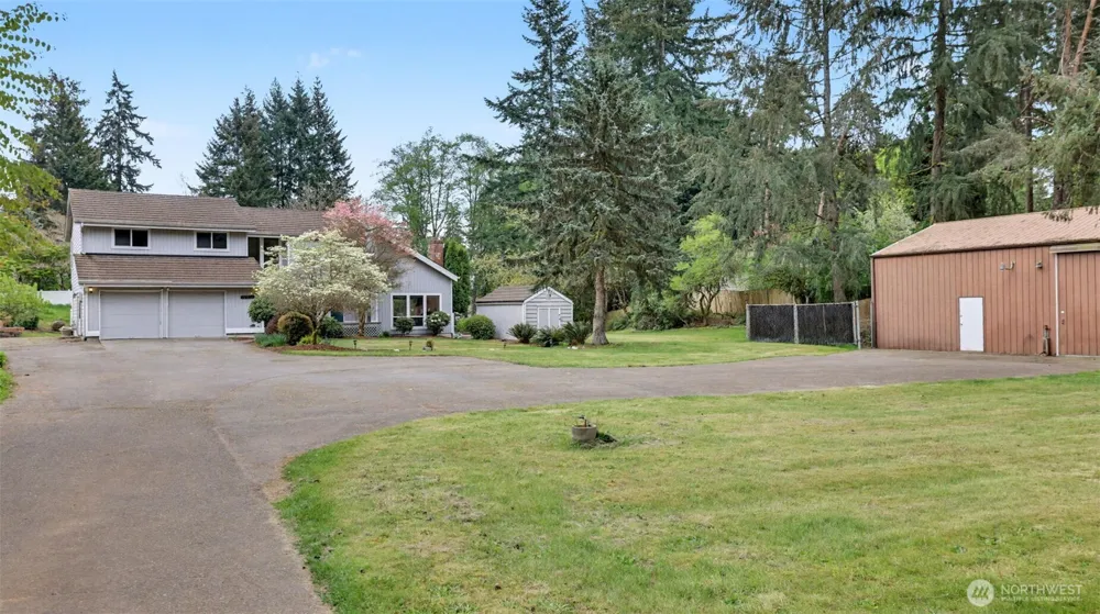 19832 156th Avenue NE Woodinville, WA 98072