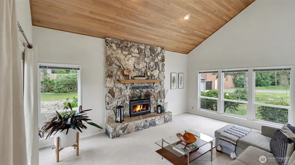 19832 156th Avenue NE Woodinville, WA 98072