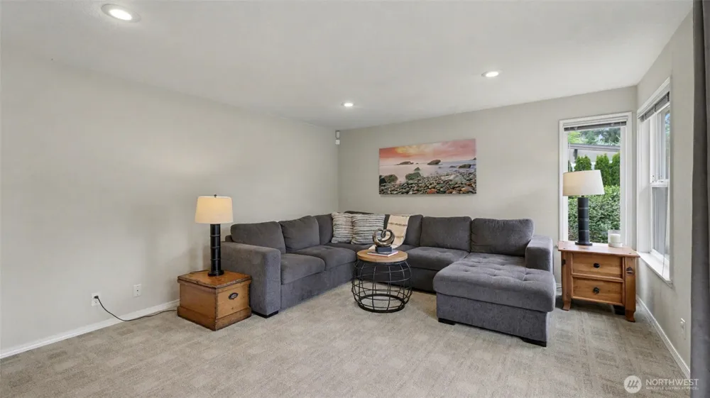 19832 156th Avenue NE Woodinville, WA 98072