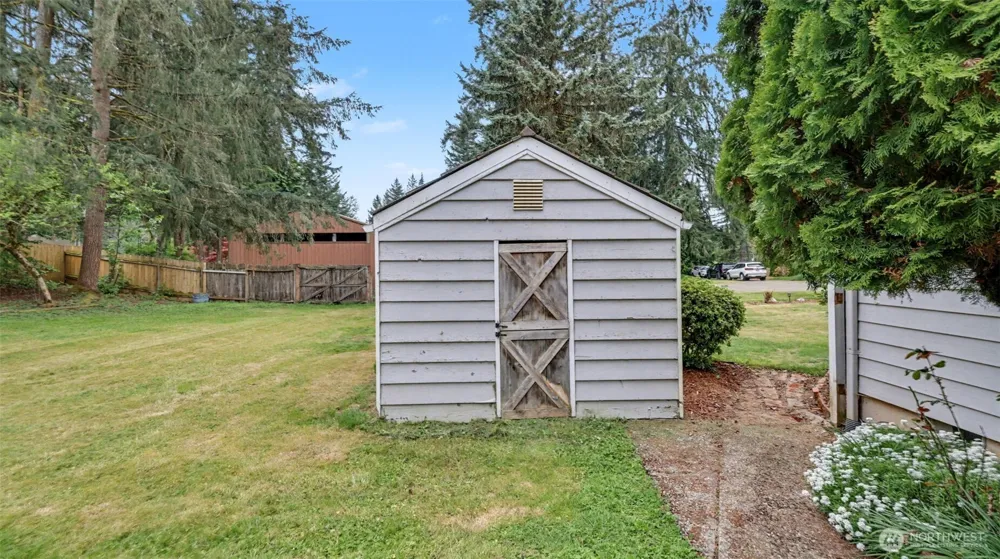 19832 156th Avenue NE Woodinville, WA 98072