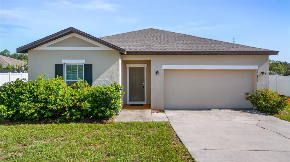 15409 IVORY GULL LANE Mascotte, FL 34753