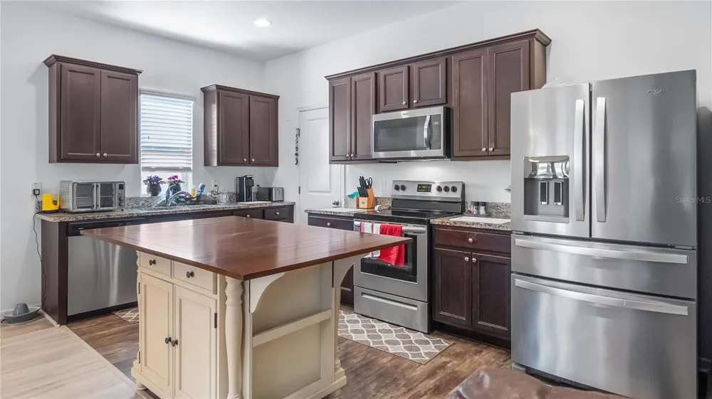 15409 IVORY GULL LANE Mascotte, FL 34753