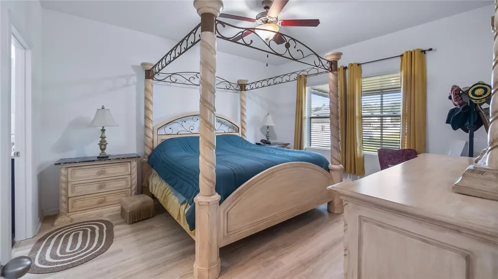 15409 IVORY GULL LANE Mascotte, FL 34753