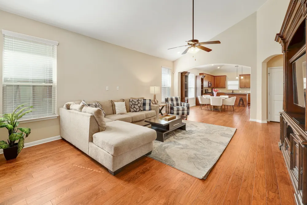 16213 Cantania Cove Pflugerville, TX 78660
