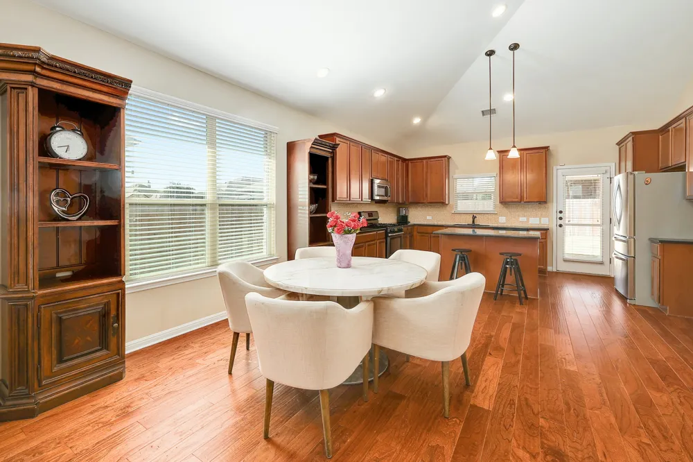 16213 Cantania Cove Pflugerville, TX 78660