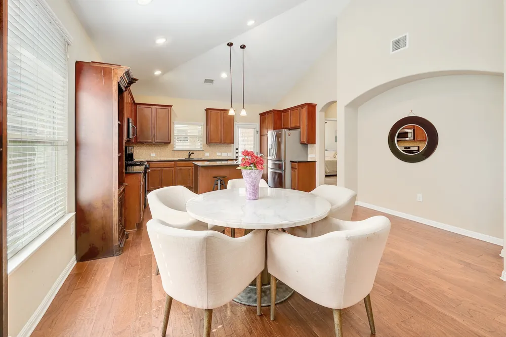 16213 Cantania Cove Pflugerville, TX 78660