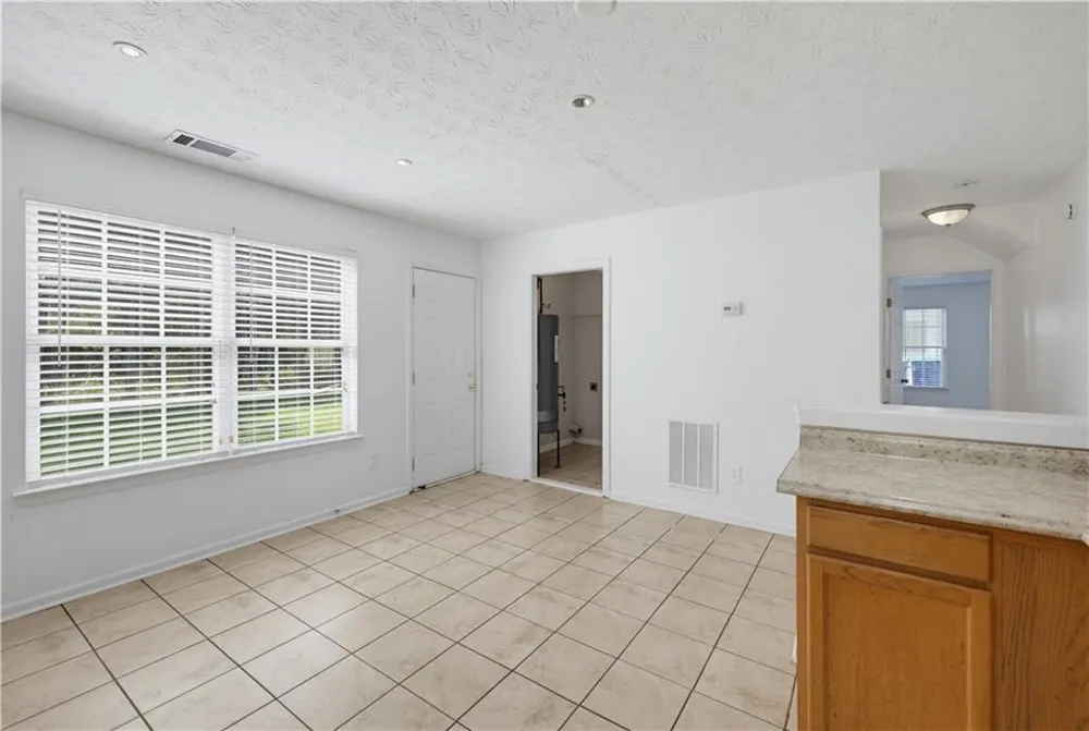 2545 Lake Royale Drive Riverdale, GA 30296