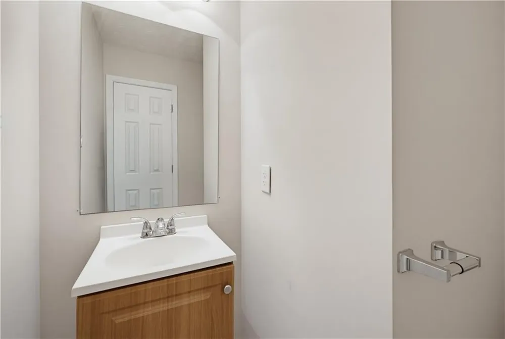 2545 Lake Royale Drive Riverdale, GA 30296
