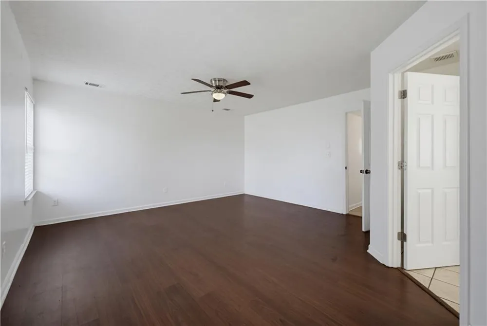 2545 Lake Royale Drive Riverdale, GA 30296