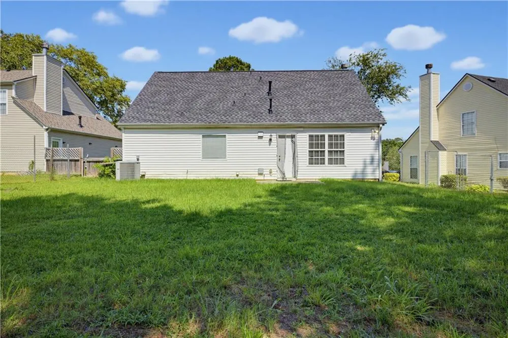 2545 Lake Royale Drive Riverdale, GA 30296