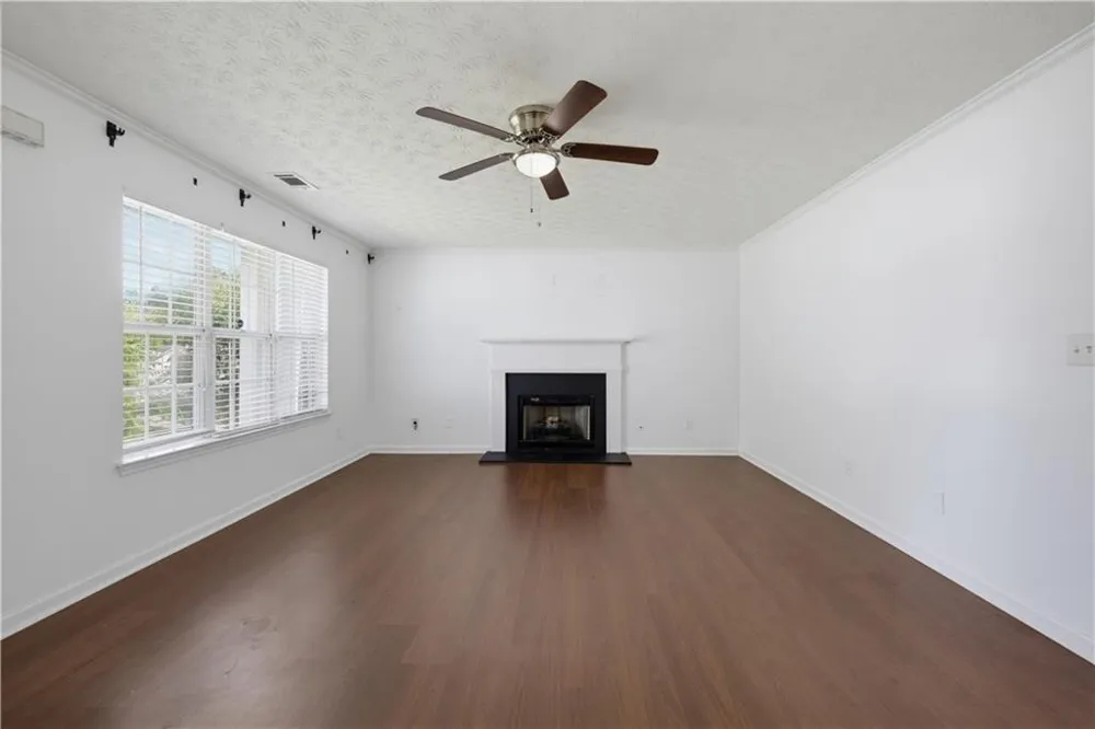 2545 Lake Royale Drive Riverdale, GA 30296
