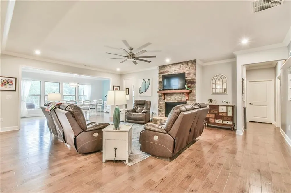 5704 Miravista Way Hoschton, GA 30548