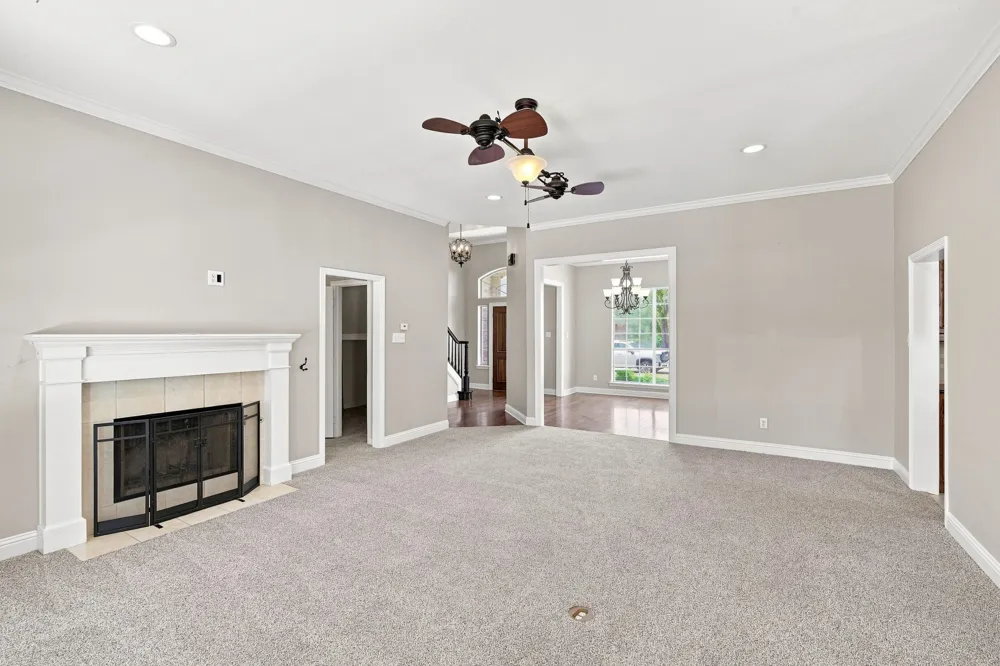 1207 Oak Creek Drive Ennis, TX 75119